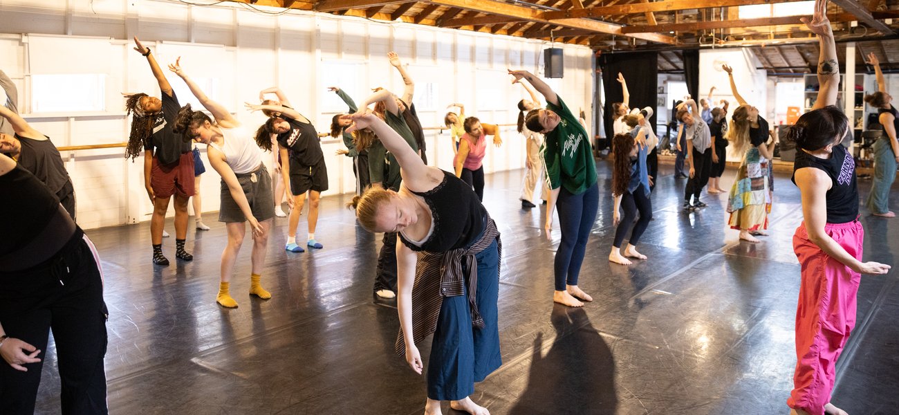 2025 Morning Class Contempemporary; Jamie Kraus photo.
