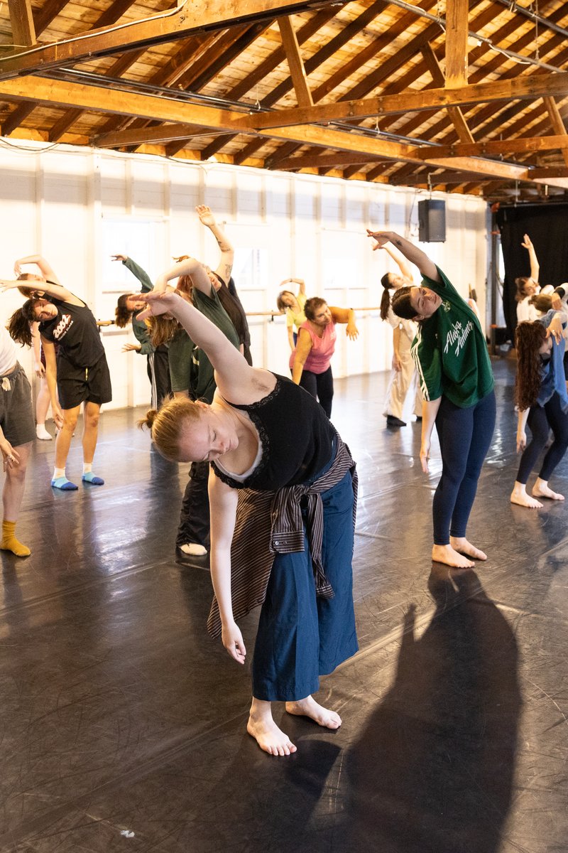 2025 Morning Class Contempemporary; Jamie Kraus photo.