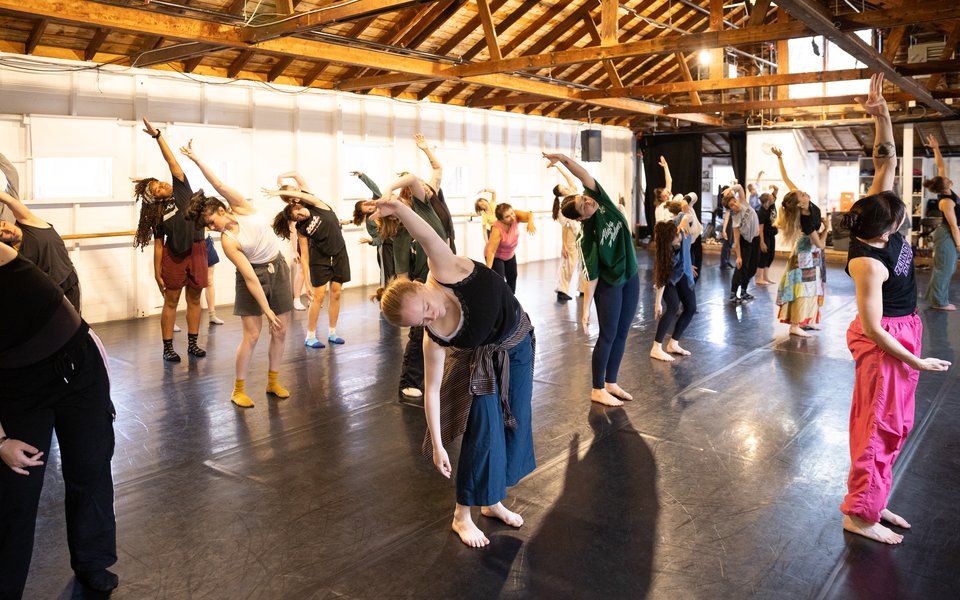 2025 Morning Class Contempemporary; Jamie Kraus photo.