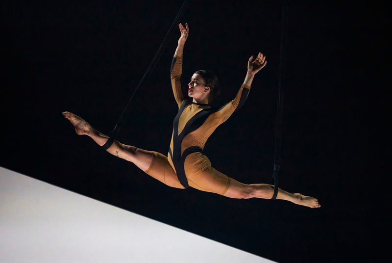 Circa Contemporary Circus; Andy Phillipson photo