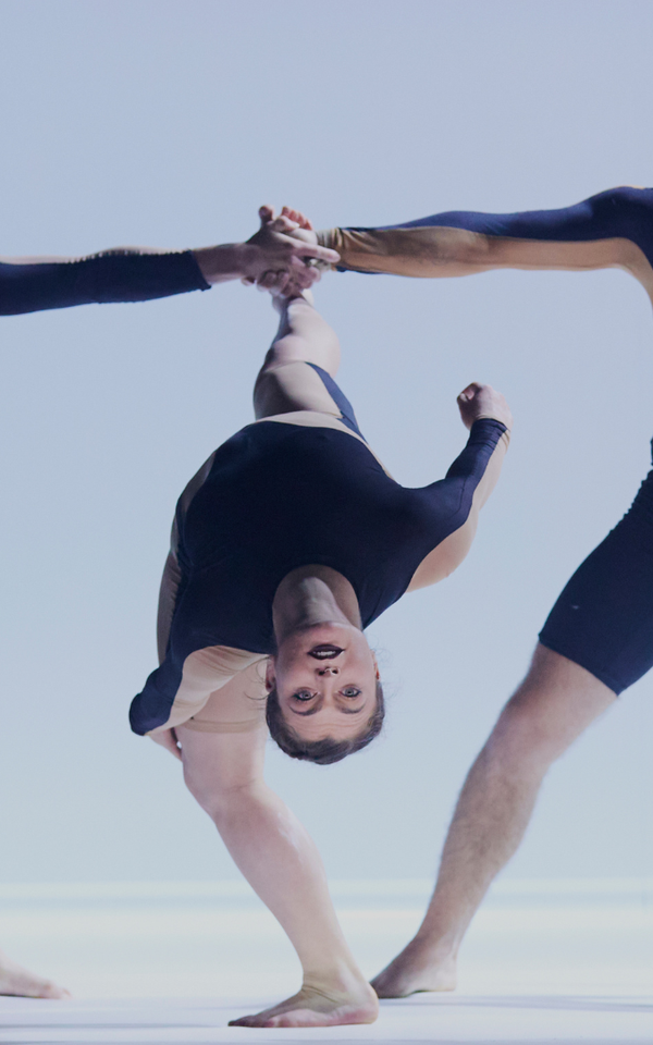 Circa Contemporary Circus; Andy Phillipson photo