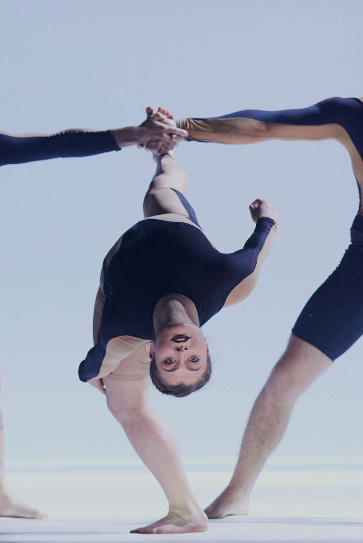 Circa Contemporary Circus; Andy Phillipson photo