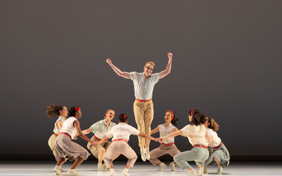 Paul Taylor Dance Company in "Company B;" Ron Thiele photo
