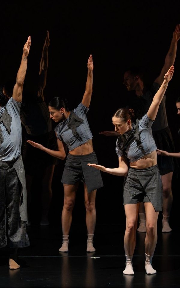 Eisenhower Dance Detroit; Allison Armfield photo
