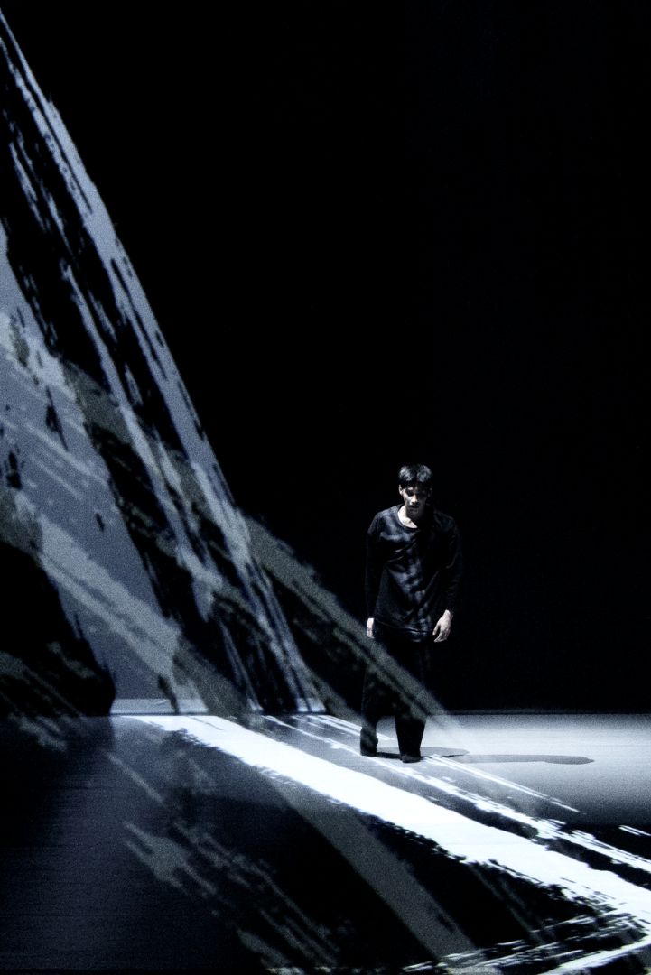 Huang Yi's "Ink;" Summer Yen photo