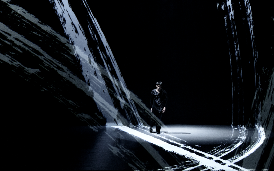 Huang Yi's "Ink;" Summer Yen photo