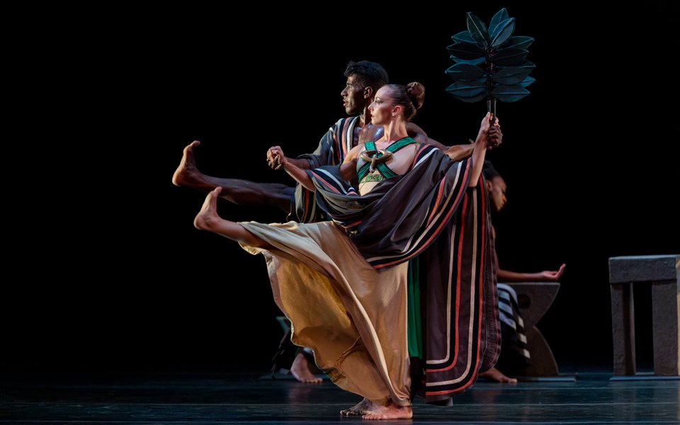 Lloyd Knight and Anne Souder in Martha Graham’s "Night Journey;" Luis Luque photo.
