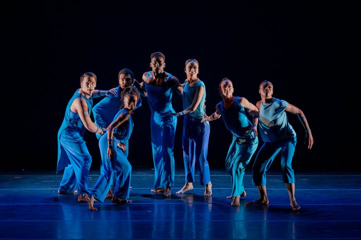 Martha Graham Dance Company in Hope Boykin’s "En Masse;" Luis Luque photo