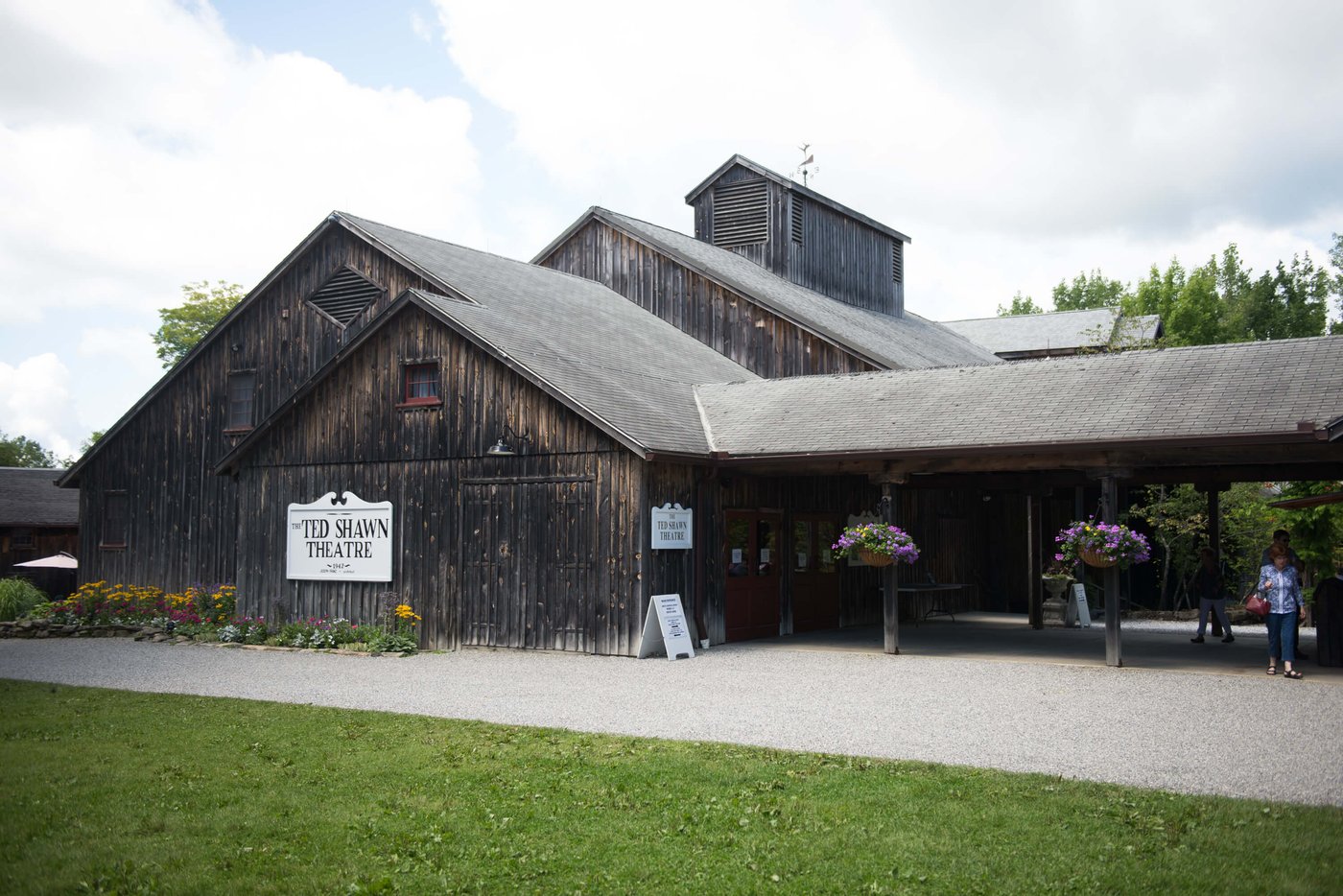 PillowGrounds_2017bTrisolini-3