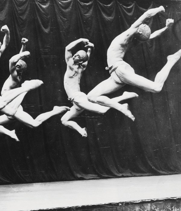 PillowPicks_TedShawnMenDancers_DanceOfTheAges_photoShapiroStudios_BasicPara