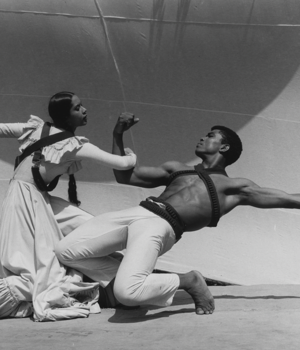 Carmen de Lavallade and Alvin Ailey in Lester Horton’s Dedication to José Clemente Orozco at Jacob’s Pillow, 1961. Photo by John Lindquist © Harvard Theatre Collection.