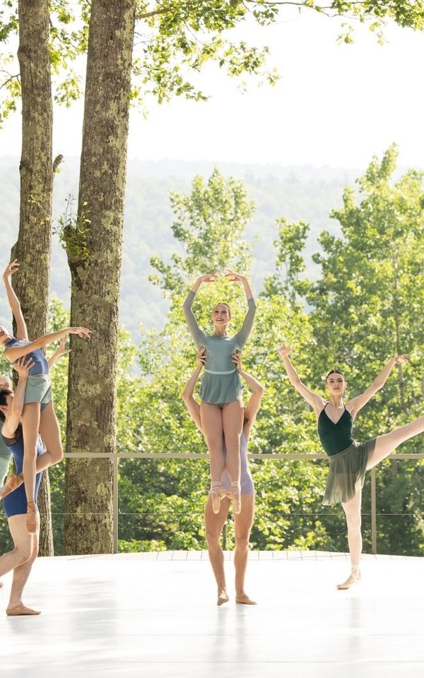 The School at Jacob's Pillow 2025 Contemporary Ballet Performance Ensemble; Jamie Kraus photo